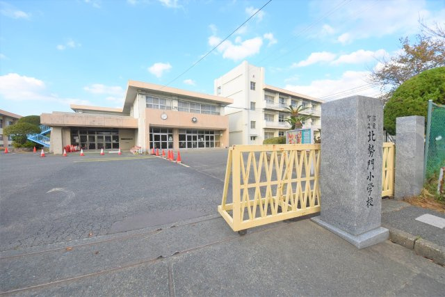 糟屋郡篠栗町和田4丁目第5-2棟（2号棟）　の周辺|北勢門小学校