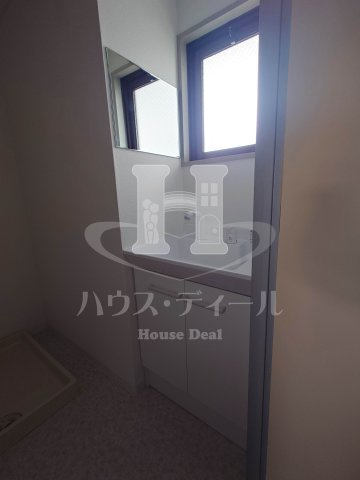 【洗面所】 | コーポ照力 | 忙しい朝には欠かせない洗面所です