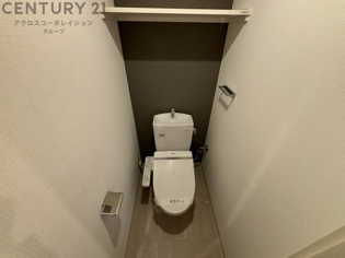 温水洗浄便座付きのトイレです☆