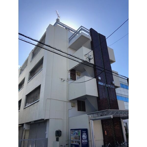 御器所イーストマンションの外観