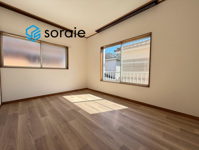 入間市小谷田1丁目　中古戸建の洋室|10/8　撮影