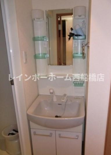 CASA AL MAREの洗面所