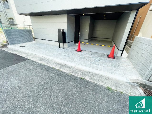 西宮市今津久寿川町　新築一戸建ての駐車場|駐車スペース！散水栓があるので、こまめに愛車を洗えます！