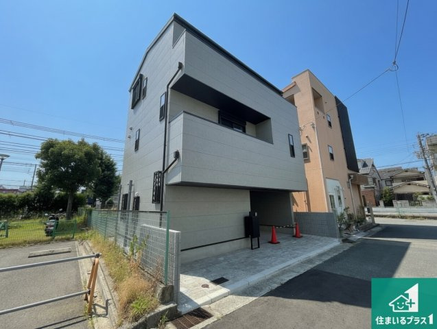 西宮市今津久寿川町　新築一戸建ての外観|お客様に長く安心して住んでいだだける事にこだわった家づくり！住んでからのアフターサービスにもしっかりと取り組んでいます！