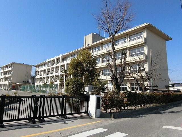 アルペジオ　Ｂの周辺|静里小学校まで750m