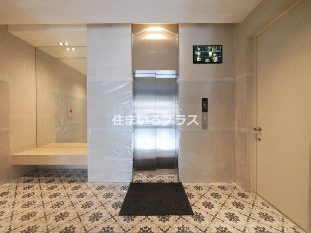 セイワパレス都島駅前のエントランス