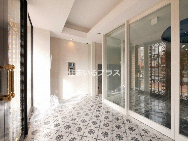 セイワパレス都島駅前のロビー