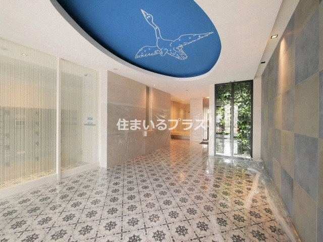 セイワパレス都島駅前のロビー
