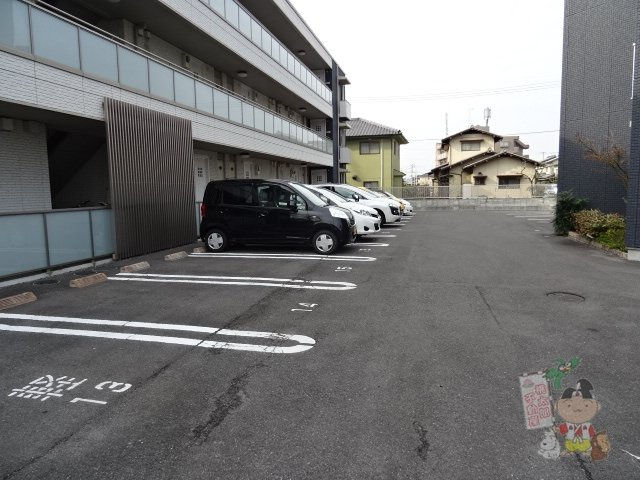 グランマスト高柳　Ａの駐車場