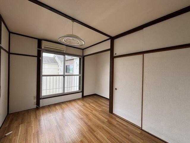 サニーフラット鶴川の居間・リビング