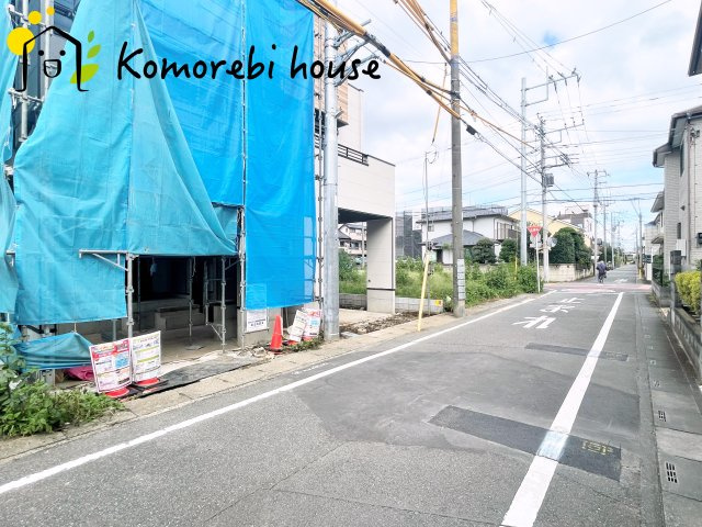 さいたま市大宮区上小町　12期　新築一戸建て　KEIAI GRACE　01の前面道路含む現地写真|26.9.18