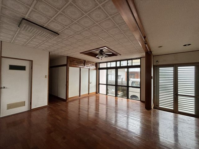  | 泡瀬・浦崎店舗