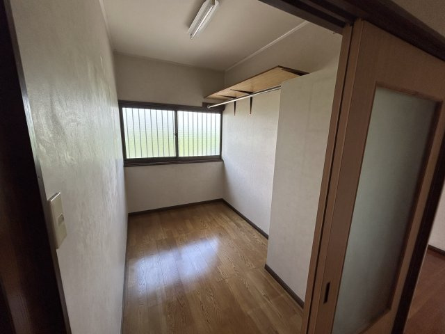 瀬戸谷町貸住宅の収納
