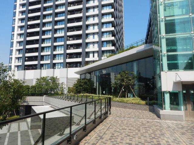【エントランス】