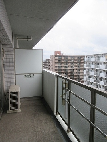 藤沢市湘南台２丁目の賃貸マンションのバルコニー