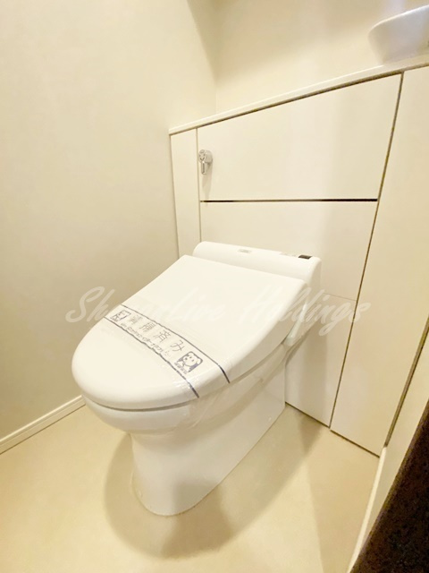 茅ヶ崎市新栄町の賃貸マンションのトイレ
