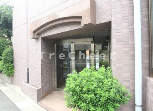グランレーブ都立大学のエントランス