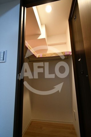AFFLUENCE難波EAST　浪速小学校区の収納|AFFLUENCE難波EAST　ウォークインクローゼット