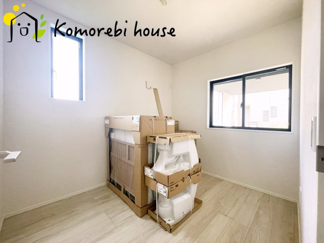 さいたま市大宮区上小町　12期　新築一戸建て　KEIAI GRACE　02の洋室|26.9.18