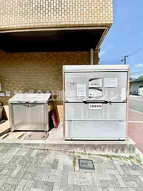 ステラハイツ千里のその他共用部分|ゴミ置き場