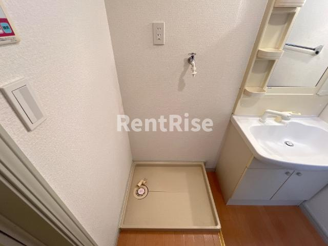 クラレモント アヴェニュのその他|洗濯機置場