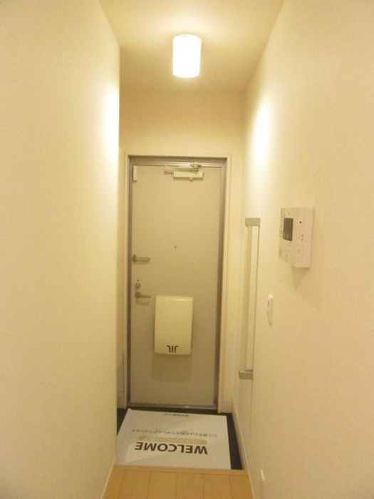 宮前ヒルズＢ棟の玄関