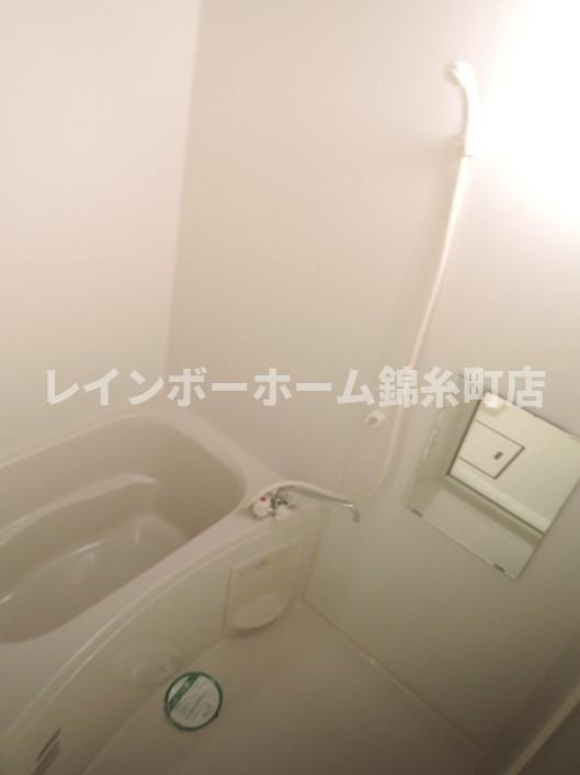 ロータスハウスの浴室