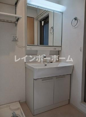 柏市つくしが丘５丁目のアパートの洗面所