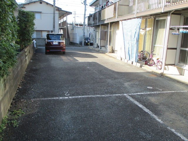 エクセルハイツの駐車場|別号室タイプ