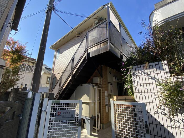 世田谷区梅丘３丁目のアパート