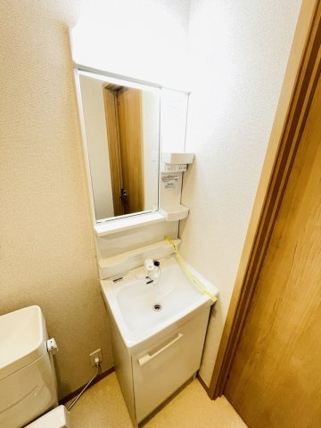 サニーブリーズ逗子の独立洗面台|嬉しい新品独立洗面台