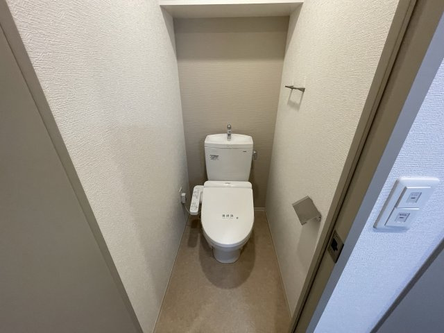 レジュールアッシュ桜宮リバーコートのトイレ|(参考)同マンション反転タイプ間取りの部屋写真