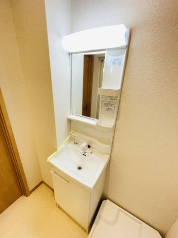 サニーブリーズ逗子の独立洗面台|嬉しい新品独立洗面台