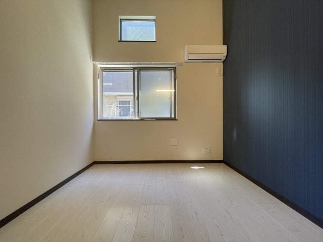 川崎市多摩区登戸のアパートの居間・リビング