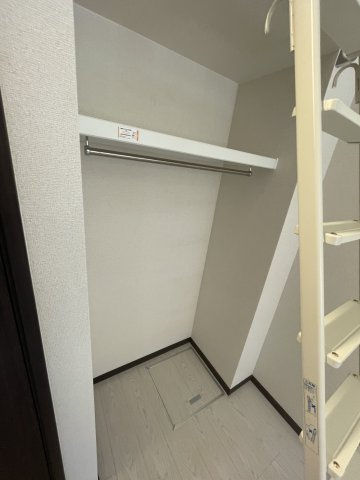 川崎市多摩区登戸のアパートの収納