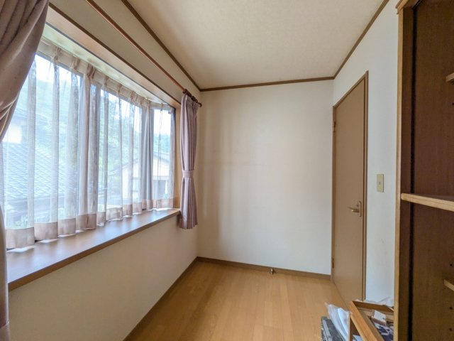 【中古物件】　常磐湯本町吹谷　一戸建ての洋室|2階南側洋室