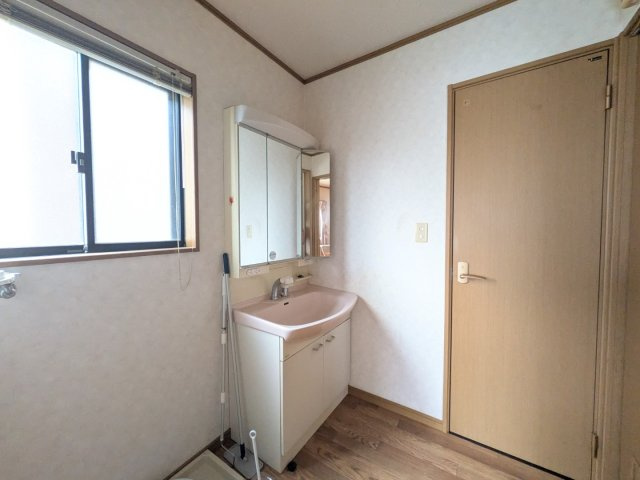 【中古物件】　常磐湯本町吹谷　一戸建ての独立洗面台