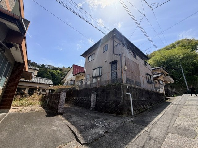【中古物件】　常磐湯本町吹谷　一戸建ての前面道路含む現地写真