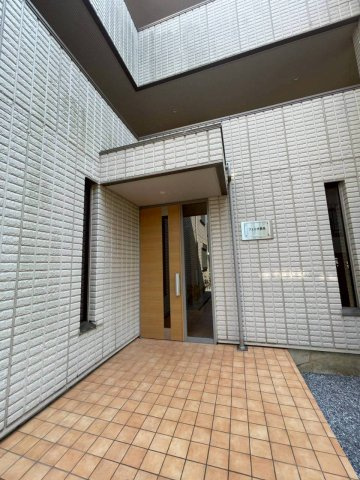 フェリオ鶴見のエントランス