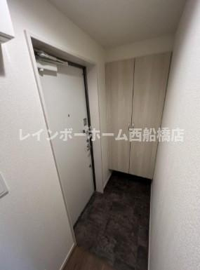 リーブルファイン船橋栄町の玄関