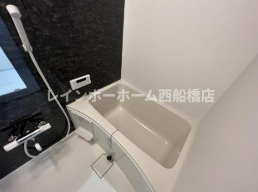 リーブルファイン船橋栄町の浴室