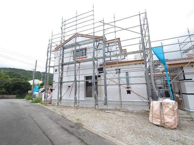 ★★南城市佐敷手登根5期-1号棟（全3棟）の駐車場|建築中