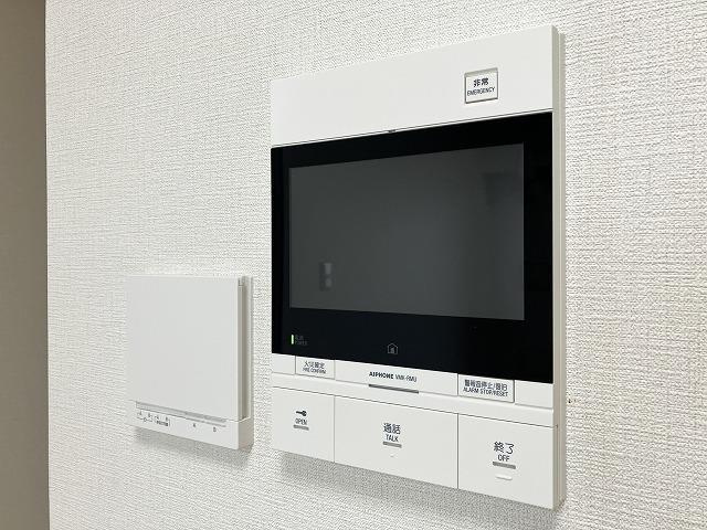 ナイスシティアリーナ新小岩の設備|モニタ付きインターホンです