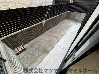 【バルコニー】 | ヴァロンドール角田C