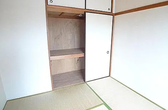 渡辺マンションの収納|※別部屋参考写真