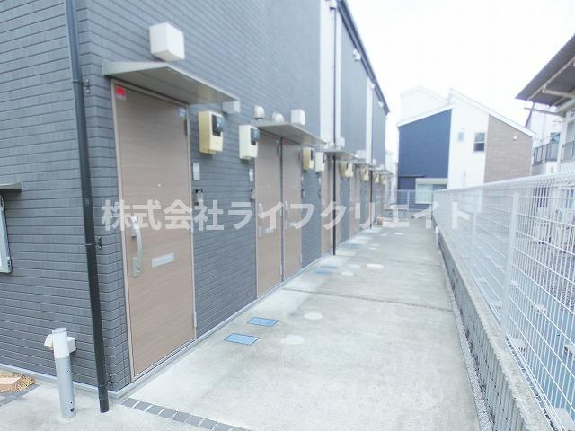リブリ・vivoのエントランス
