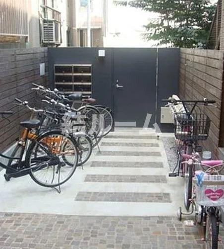 豊島区南池袋４丁目のアパートのエントランス