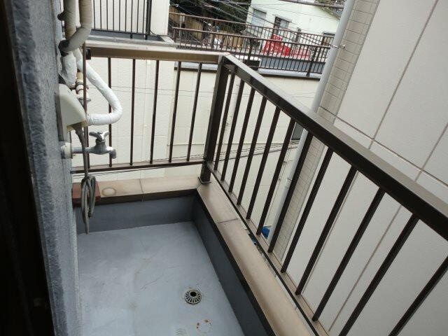 室外洗濯機置き場