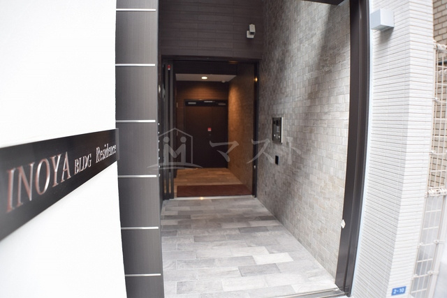INOYA BLDG RESIDENCEのエントランス