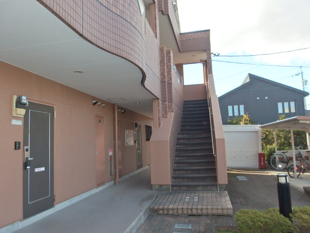 ロイヤルパレスの外観